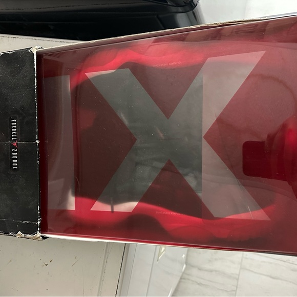 Air Jordan 11 (72-10) - Picture 14 of 15